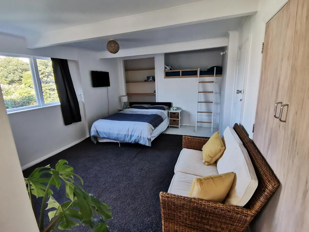 Laid-Back Lyall Self Contained Studio Appartamento Wellington